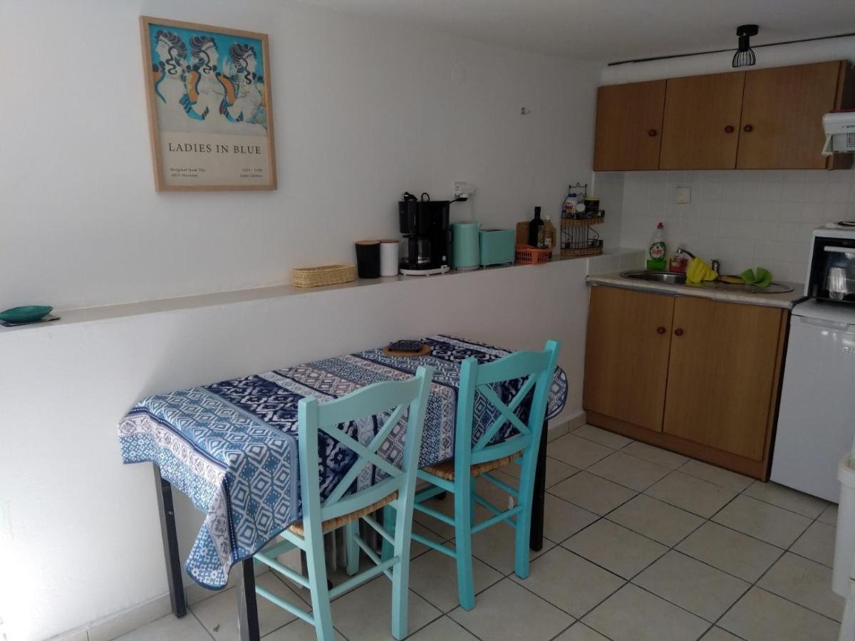 Artemis Ermoupoli Centre Appartement Pour Petit Budget Backpackers Kültér fotó